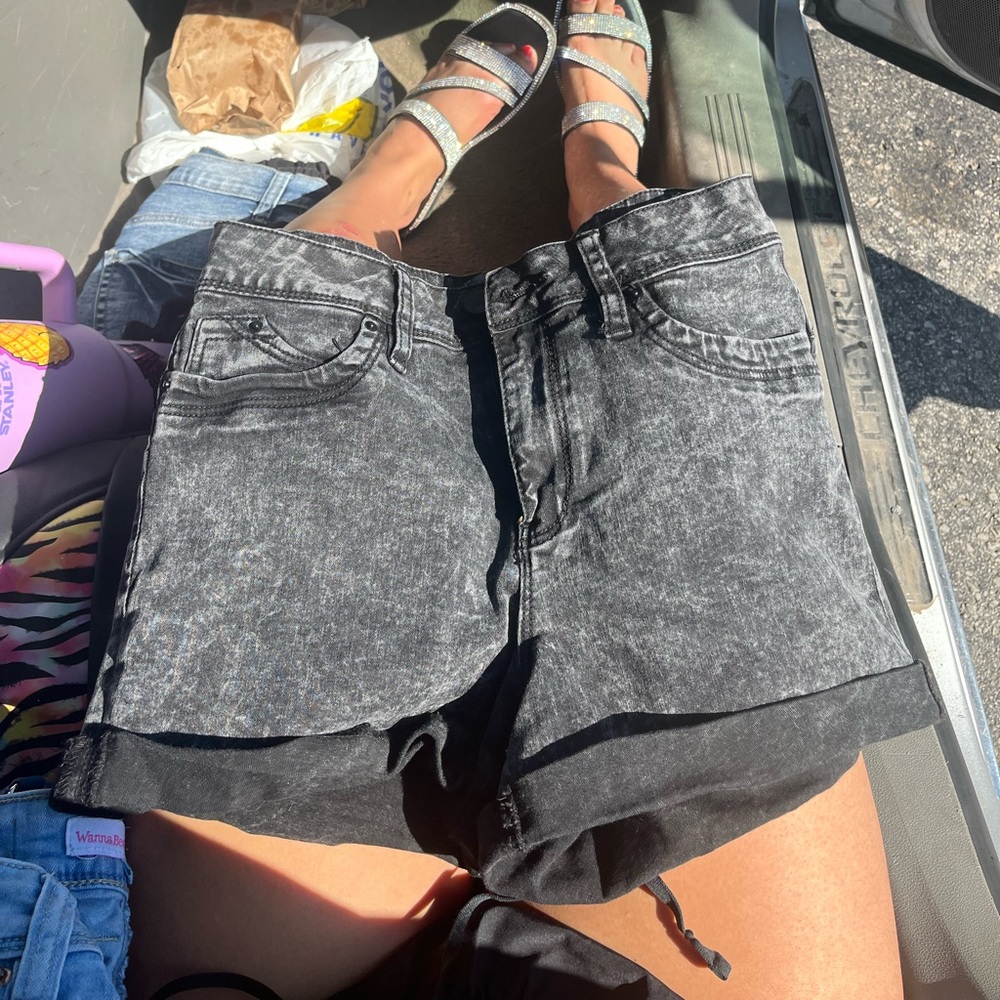 Black shorts ymi
